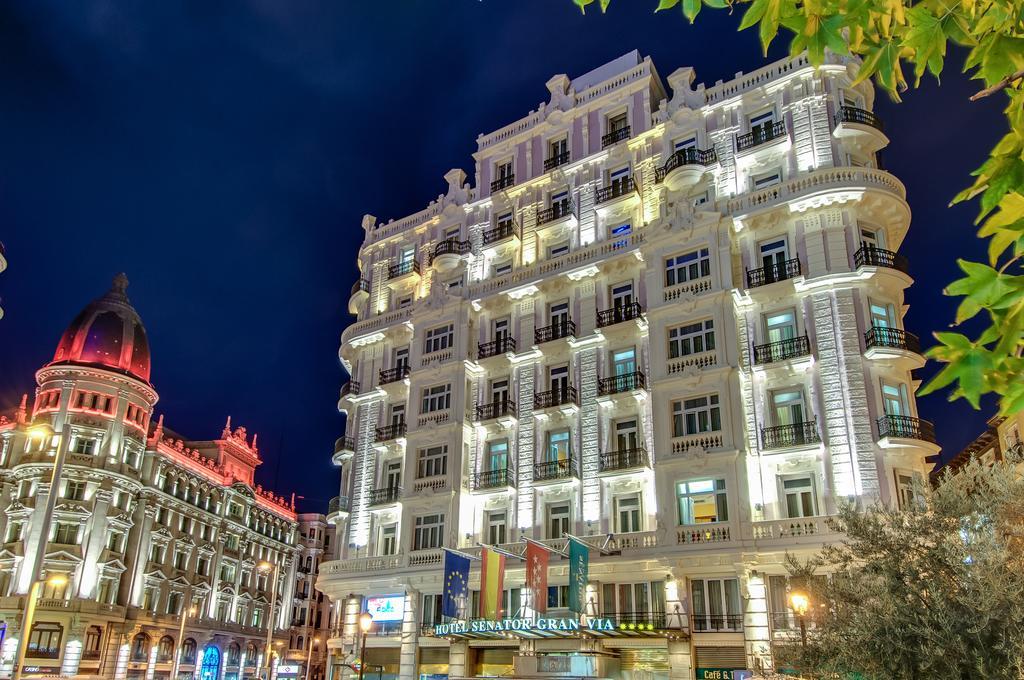 เอ็นเอช คอลเลคชัน มาดริด กรัน เวีย Hotel ภายนอก รูปภาพ